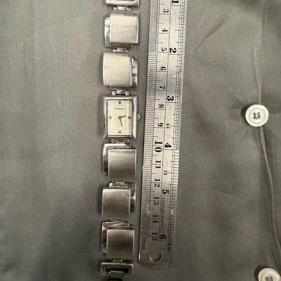 Fossil ladies retro rectangular silver tone bracelet watch NEW BATTERY - Picture 3 of 8